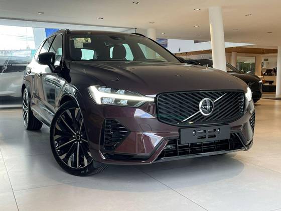 VOLVO XC60 2.0 T8 PHEV ULTRA DARK AWD GEARTRONIC